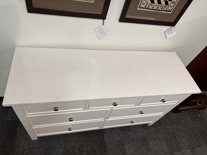 Pottery Barn Kids 'Elliott' Dresser