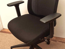 Black Arm  Adjustable Seat Height Office  Chair On Wheels