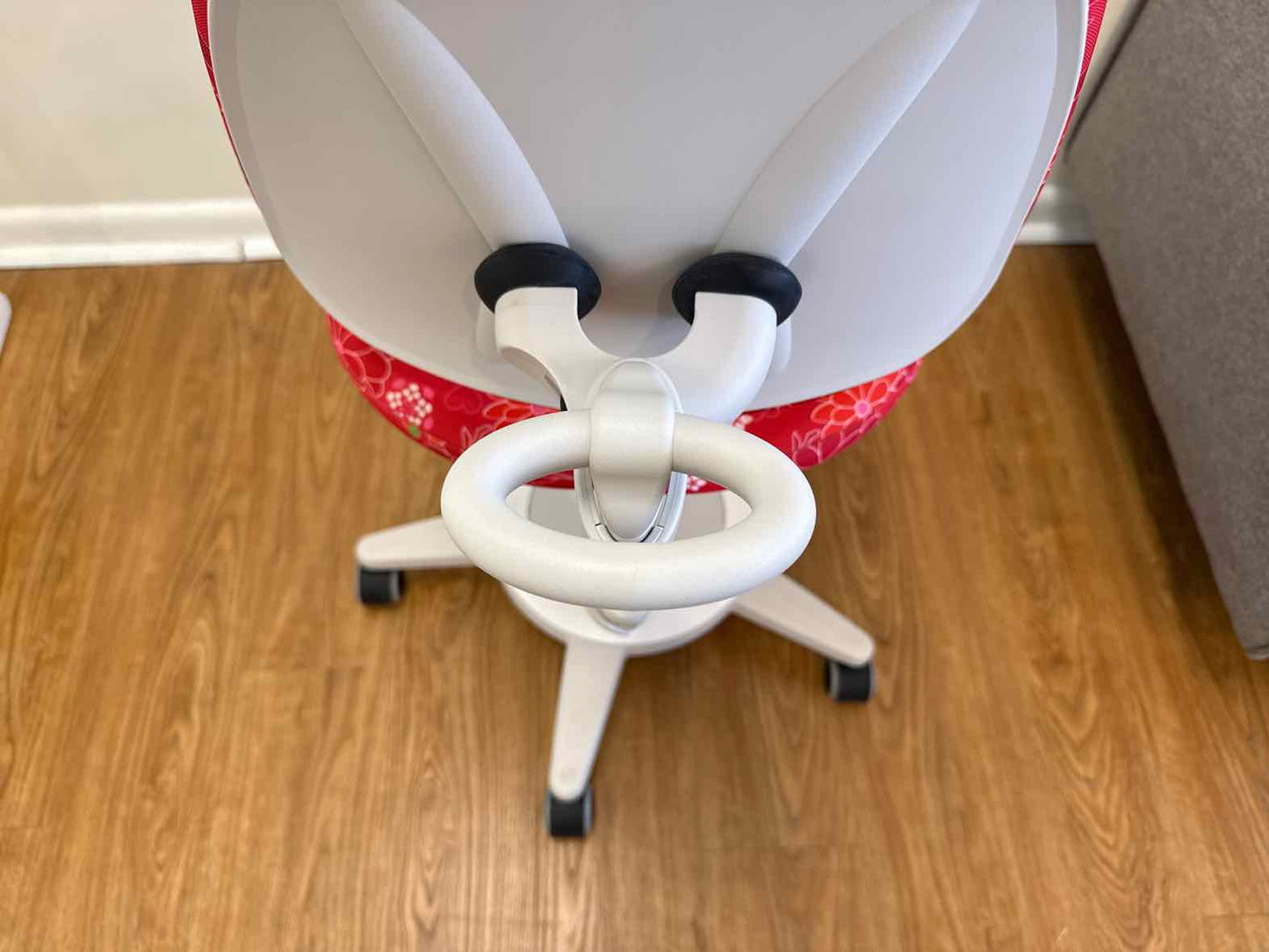 Moll 'Maximo' Adjustable Swivel Chair