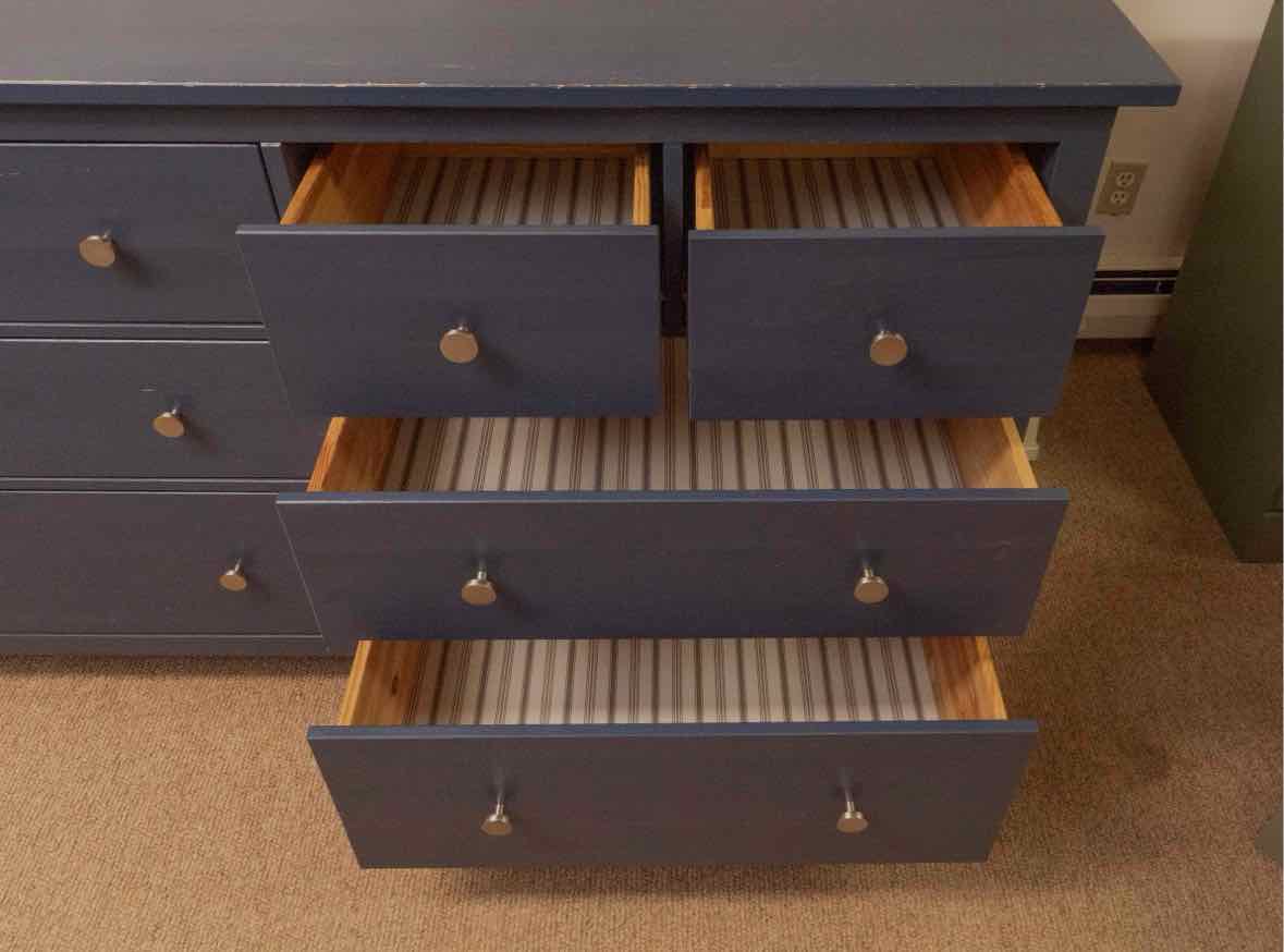'Stormy Ocean Blue" Finish 8 Drawer Dresser