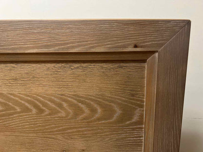 Vaughan Bassett 'Transitions' King Bed