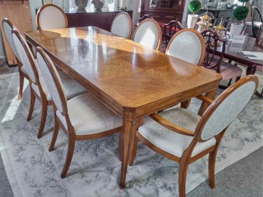 Drexel Heritage Dining Table & Set of 8 Chairs