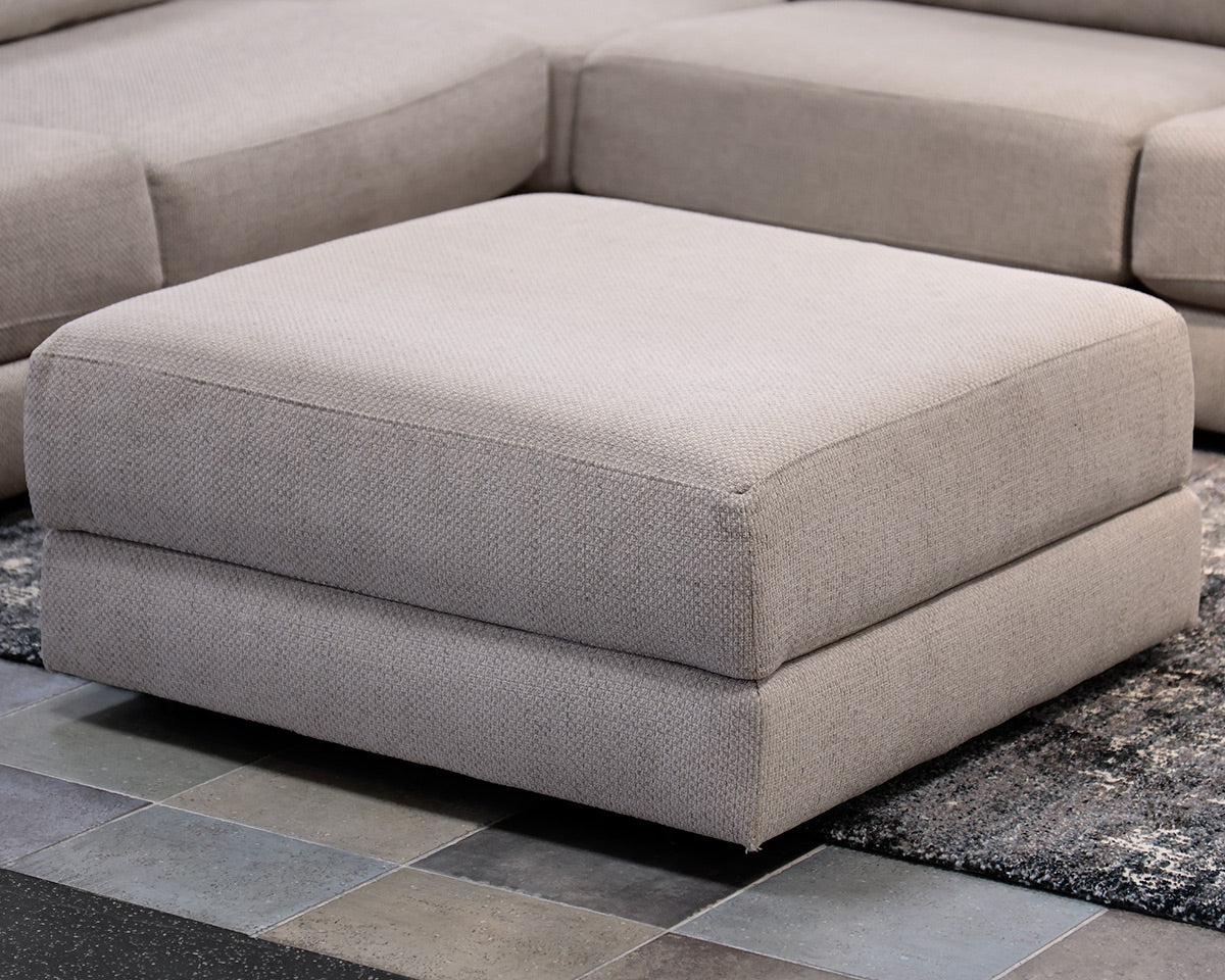 Crate & Barrel Upolstered 4-Piece Sectional W/ Ottoman