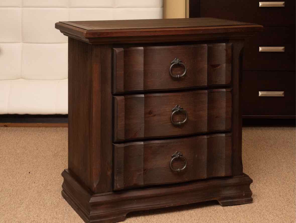 Espresso Finish Oak 3 Drawer Metal Pull Handles Nightstand
