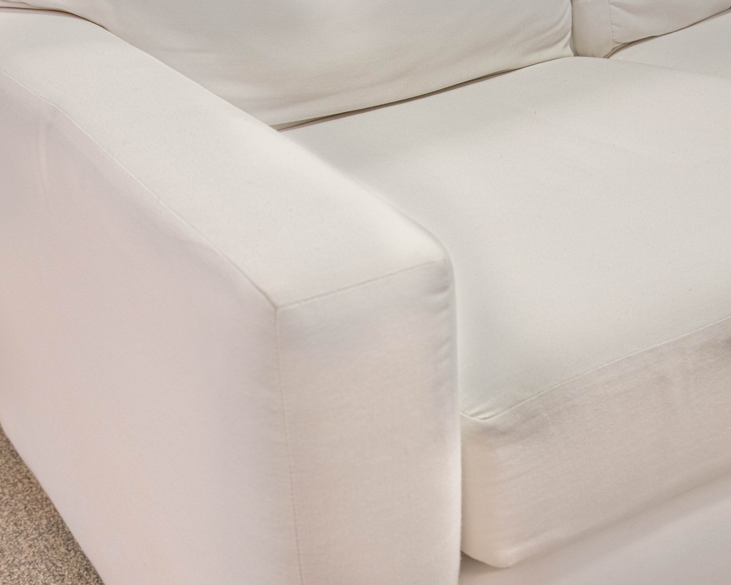 CR Laine White Upholstered 6 Piece Sectional Sofa