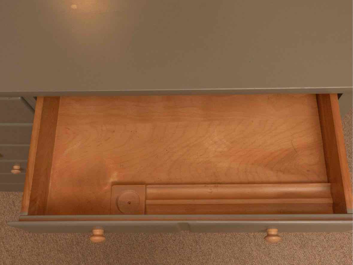 Ethan Allen  Eucalyptus Green Finish 4 Drawer Desk