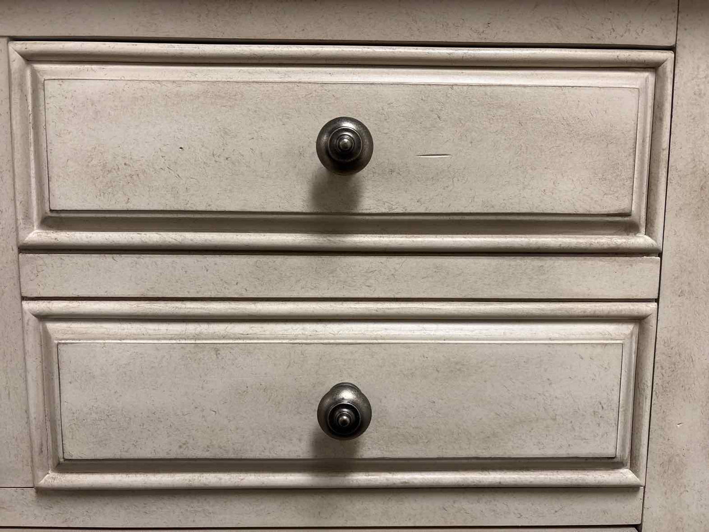 Liberty 'High Country' Chest of Drawers