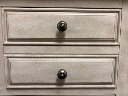 Liberty 'High Country' Chest of Drawers