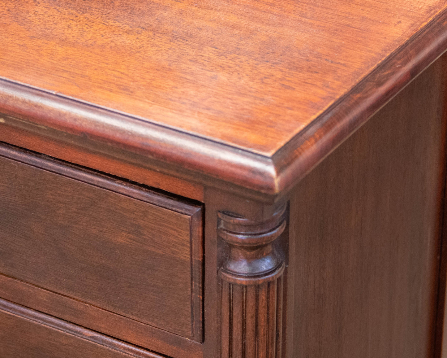 Mahogany 3 Drawer Nightstand with Fluted Column Sides