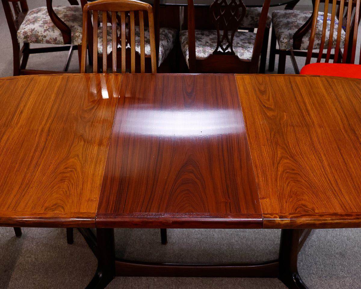 Dyrlund Danish Dining Table Set With 6 Chairs