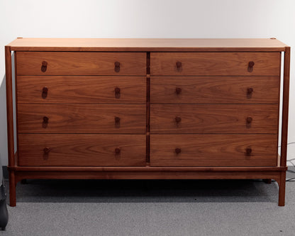 Stickley 'Walnut Grove' 8-Drawer Dresser