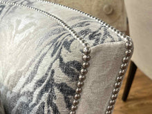 Huntington House Swivel Chair