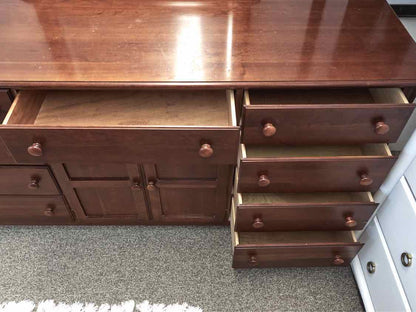Drexel 9-Drawer Dresser in Cherry