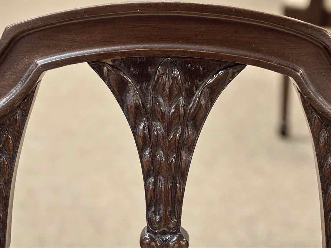 Grand Rapids Mahogany Dining Table & Set of Four Wheatsheaf Back Dining Chairs