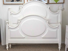 White Victorian Style Queen Bed with Raised Panels