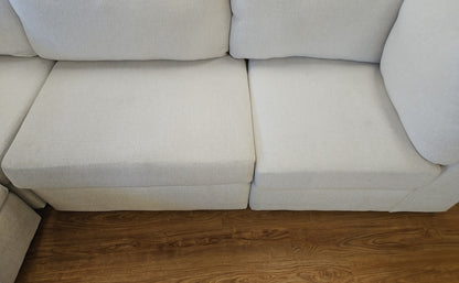 4-seat Modular Sectional with Ottoman