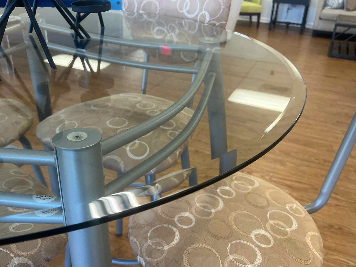 Now Furnishings High Top Glass Table w/ 4 Stools
