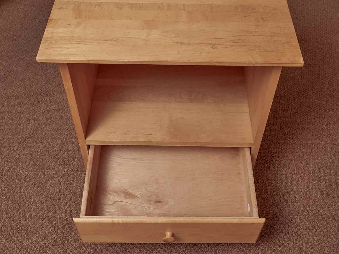 Moosehead  Natural Maple 1 Drawer  Nightstand with Open Storage