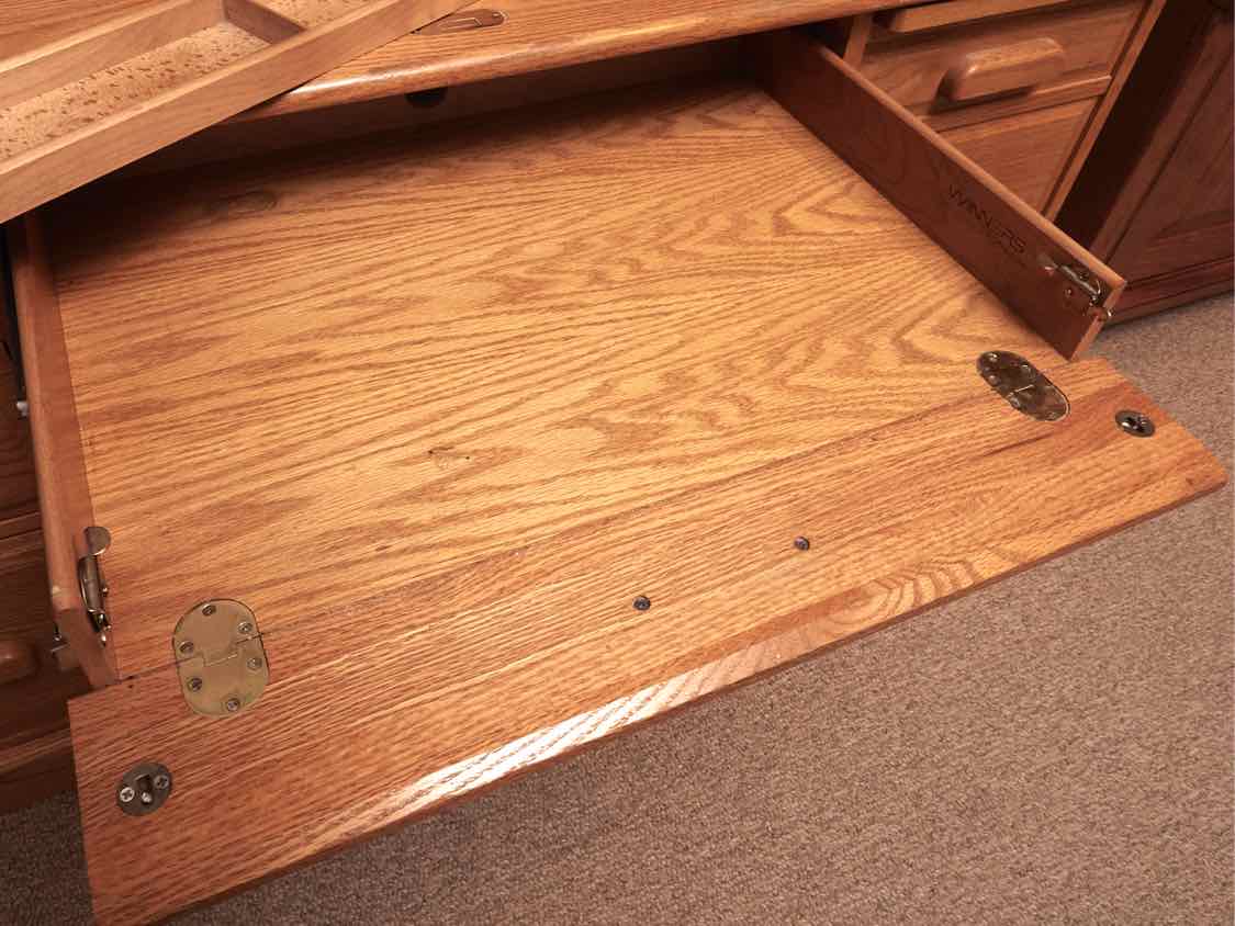 Winners Only Oak Roll Top Desk with File Drawer (includes 4 keys)