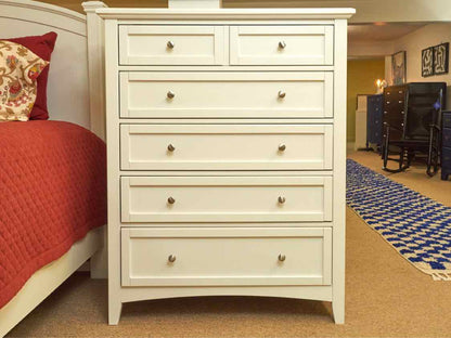 Vaughan Bassett Bonanza White 5 Drawer with Simple Molding & Chrome Knobs  Chest