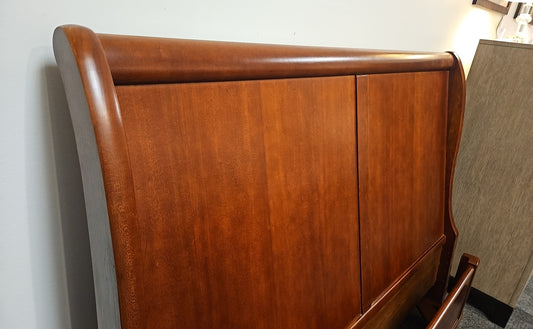 Stanley Cherry Queen Sleigh Bed