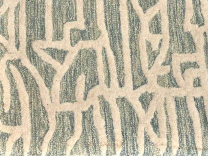 Bashian Rugs  'Berrios' Tufted Wool Teal & Cream Area Rug