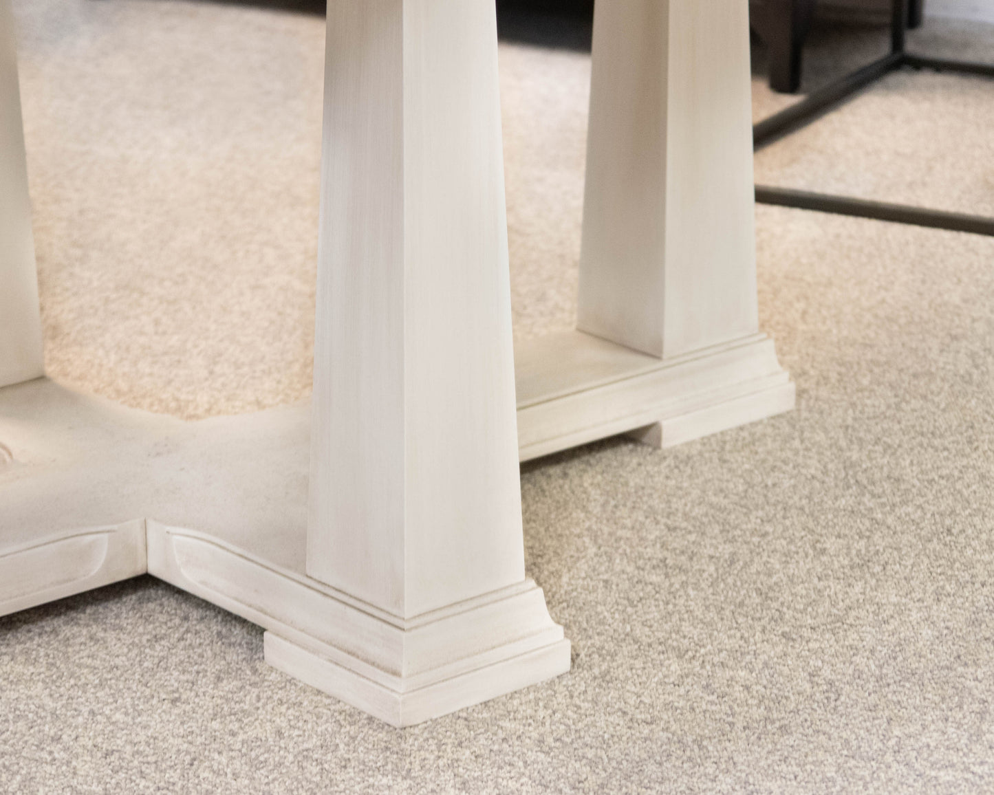 Gat Creek Latham 72" Pedestal Table with Leaves in Hand Glazed Parchment Finish