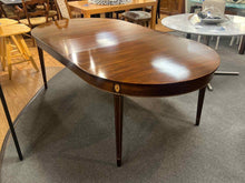 Stickley 'Federal' Mahogany Dining Table