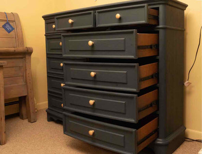 'Sea Tern Blue' Custom  Finish 11 Drawer With Natural Wooden Konobs Dresser