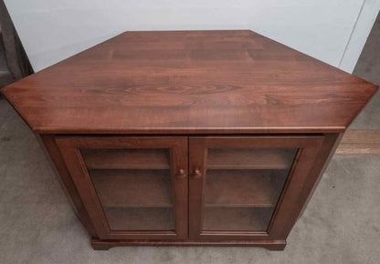 Old Country Store 'Kingston' Corner Media  Console