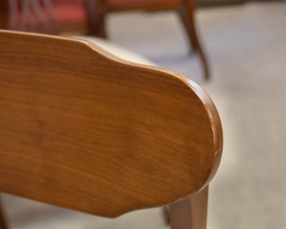 Set Of 4 Mid Century Modern Style Dining Chairs