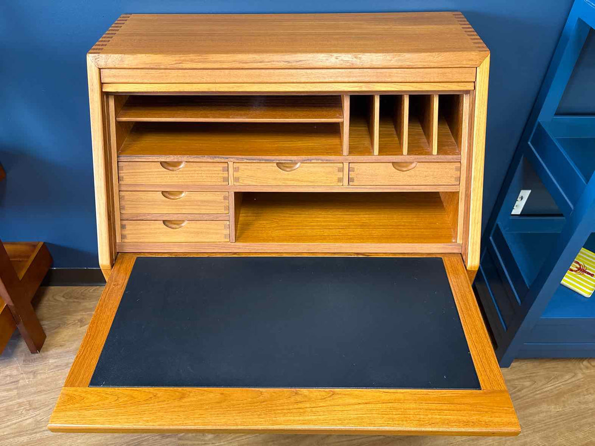Sun Cabinet Company Roll Top Secretary Desk