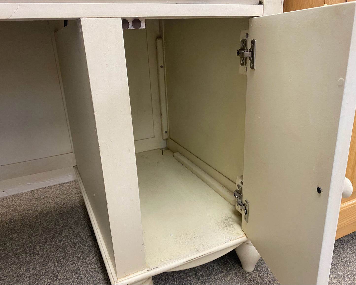 Beadboard Panel Corner Desk in Antique White with Cherry Finish Top