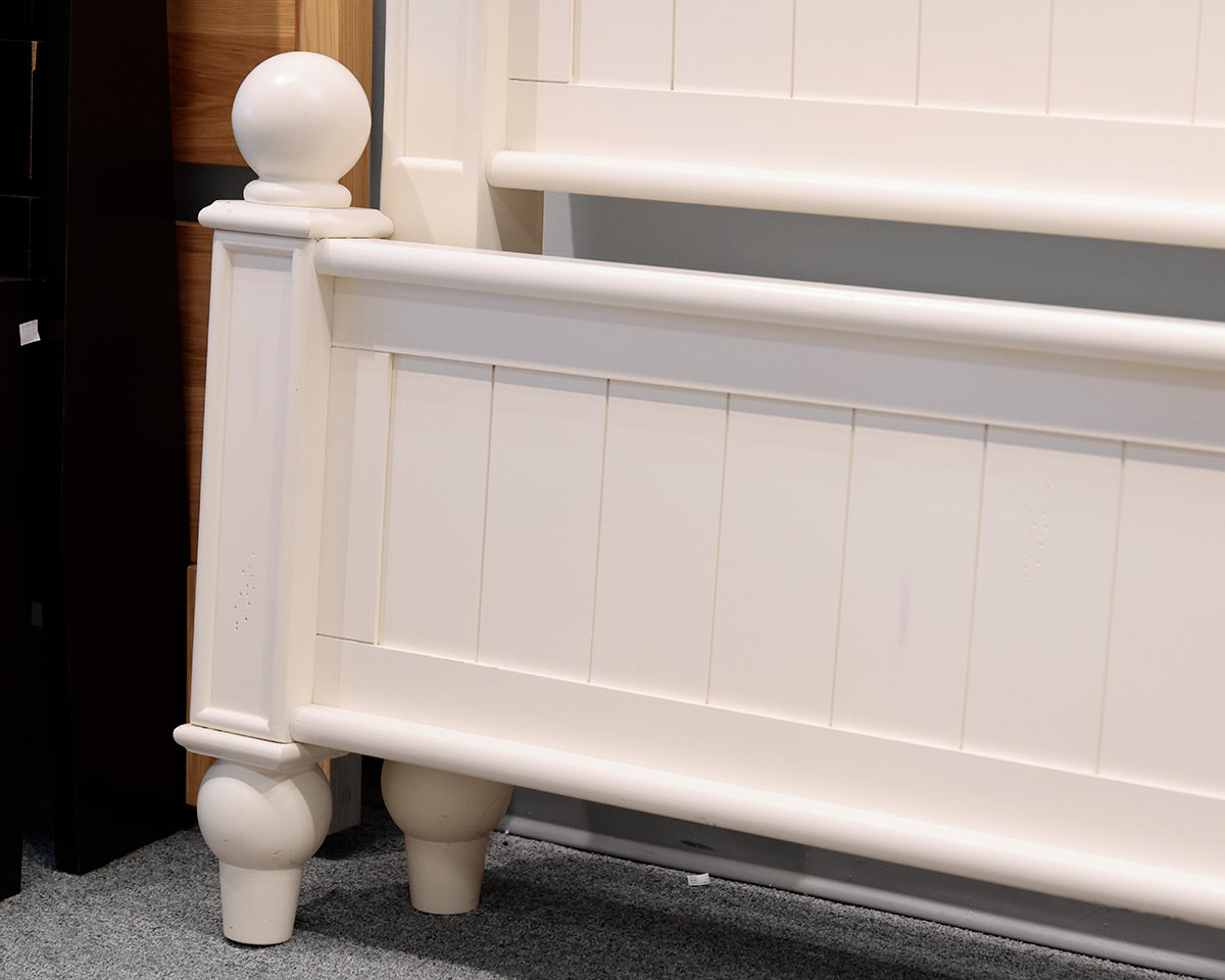 White Cannonball Top Cottage Beadboard King Bed