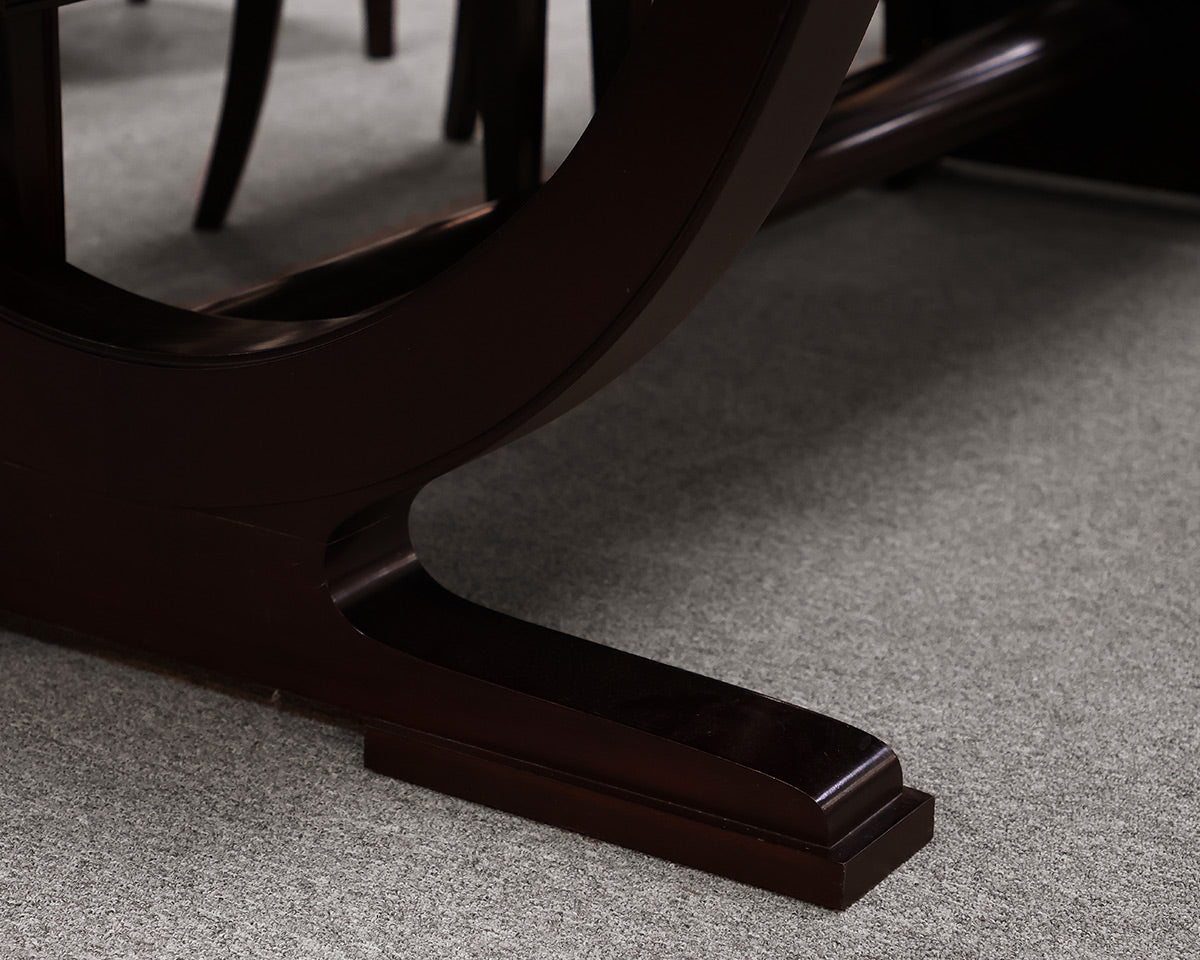 Barbara Barry Dining Table With 8 Dining Chairs