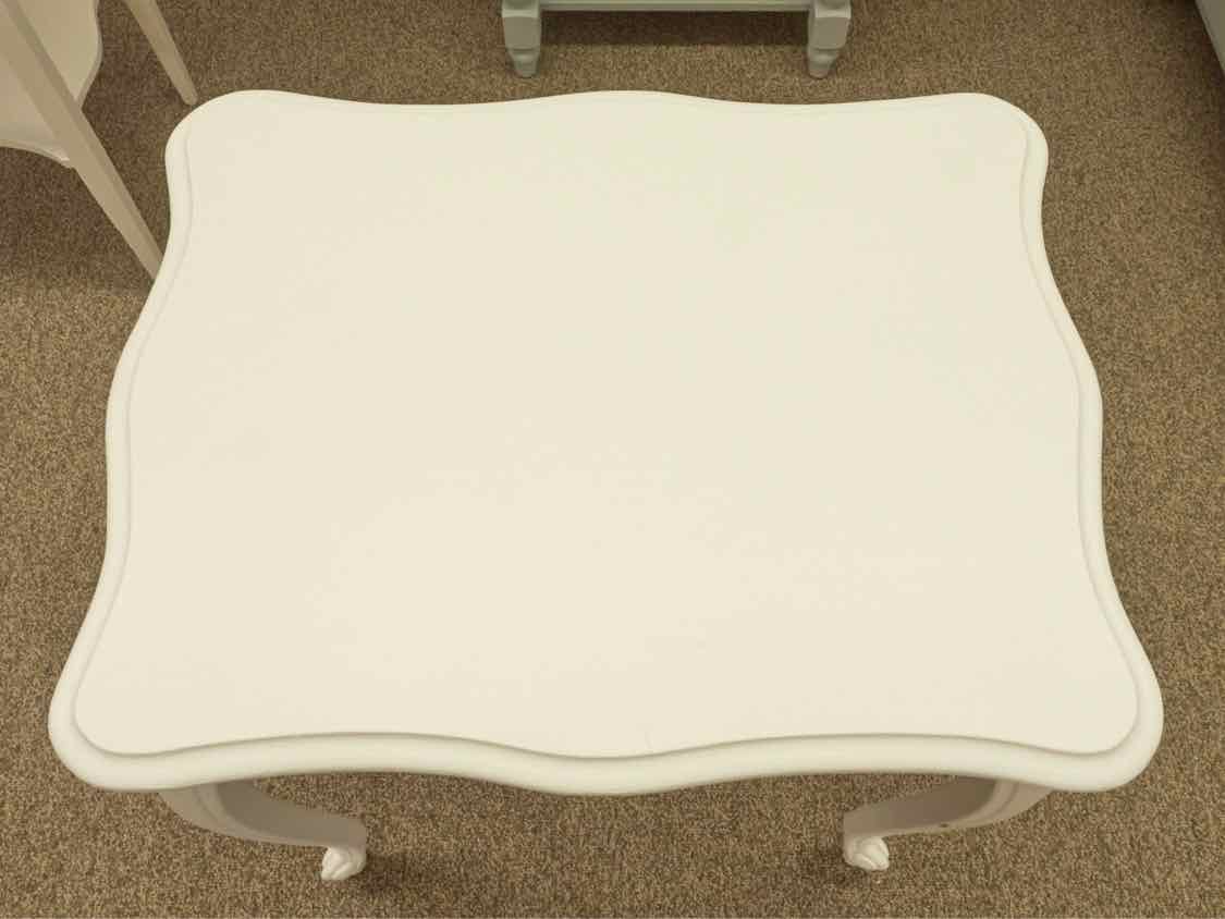 White Painted Scallop Edge Side Table