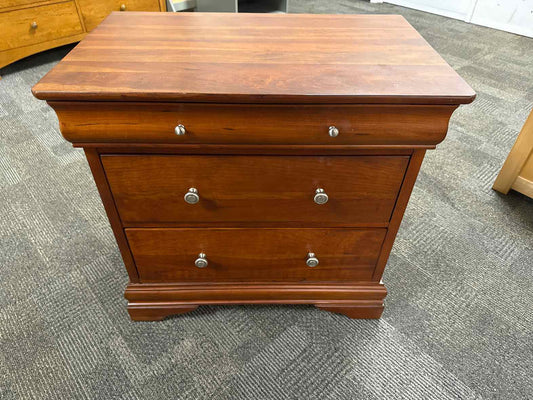 Mastercraft Cherry 3-Drawer Nightstand