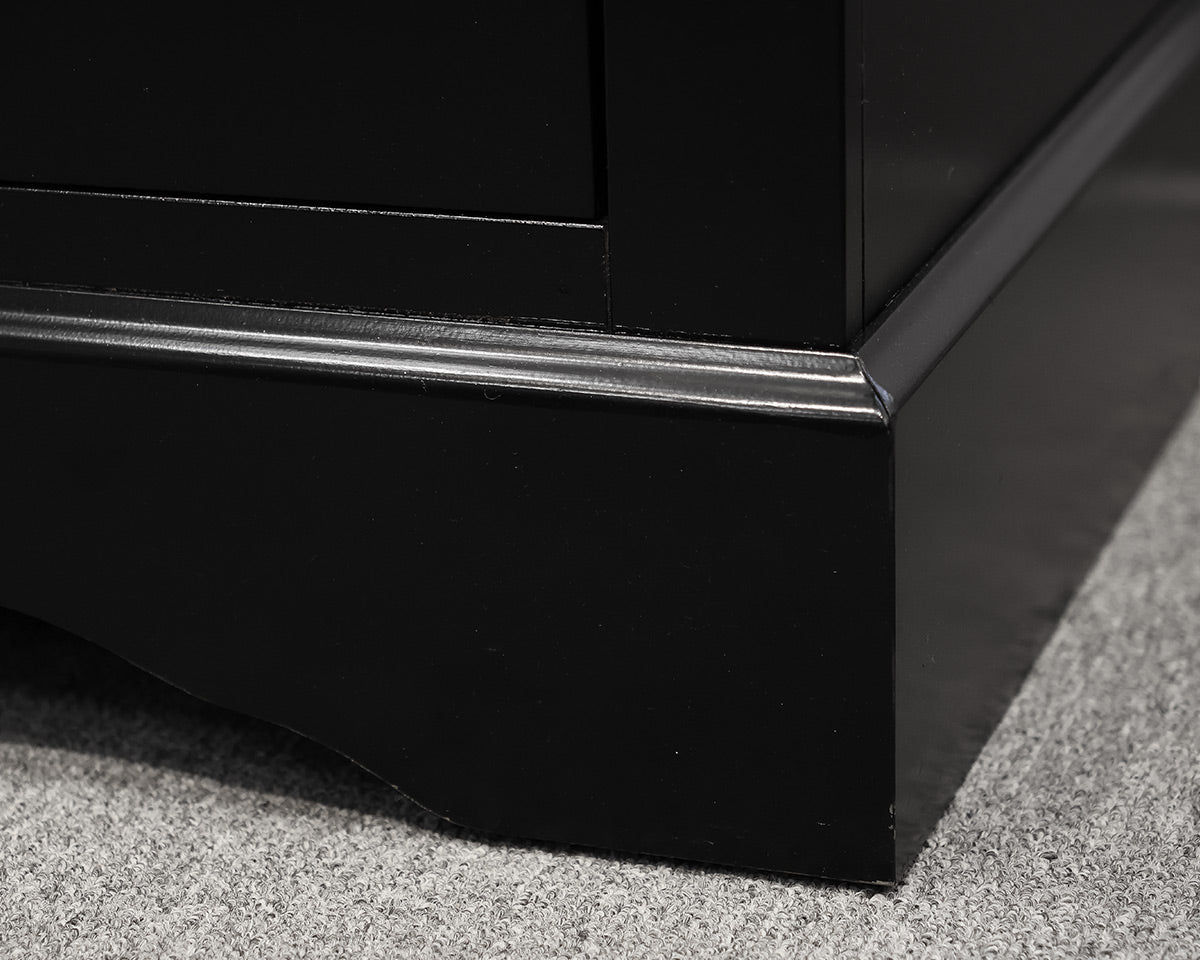 Walter of Wasbash Black 6 Drawer Dresser Chest w/ Mirror