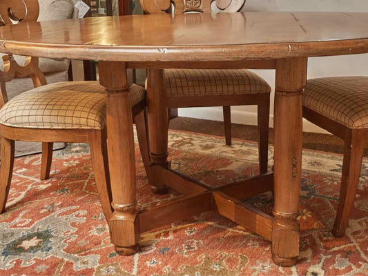 Ethan Allen  Distressed Round Dining Table & 6 Upholstered Seats Chairs