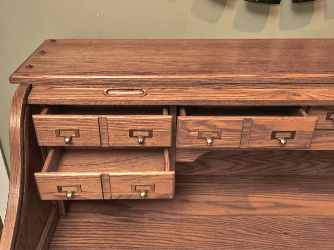 Nathan Hale Furniture Oak Roll Top 6 Drawer  Desk