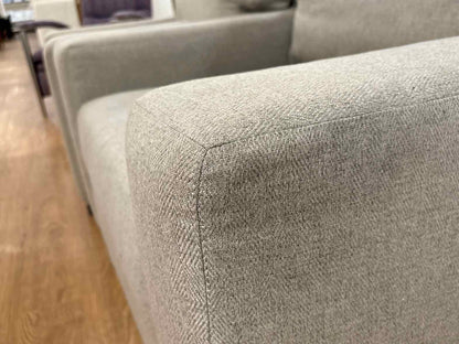 Pair of Universal 'Hunter' Chairs