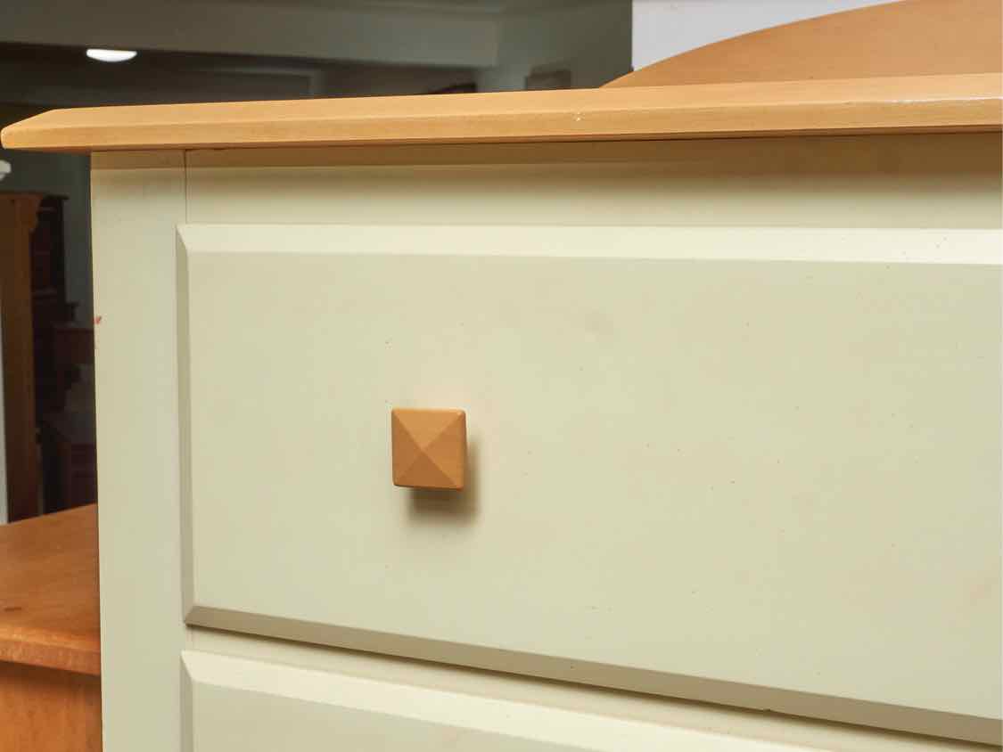 Ethan Allen Maple Top & Cream Finish 5 Drawer Chest