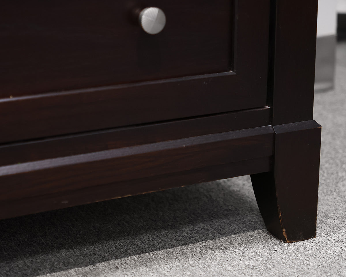 West Brothers Furniture 8-Drawer Dresser & Mirror
