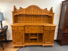 Stanley Pine Server w/ Hutch