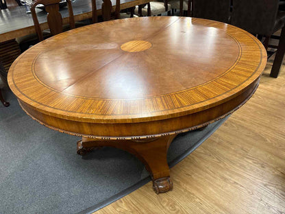 Ethan Allen 'Townhouse' Round Mahogany Dining Table