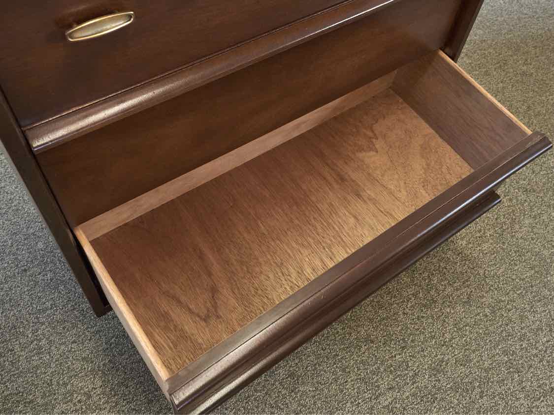 Bassett  Mid Century Modern Mahogany 4 Drawer Chest
