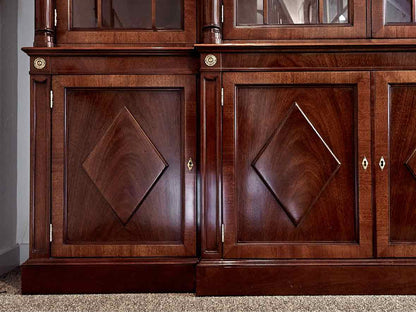 Kindel 'Kent' Mahogany Georgian Chippendale China Cabinet