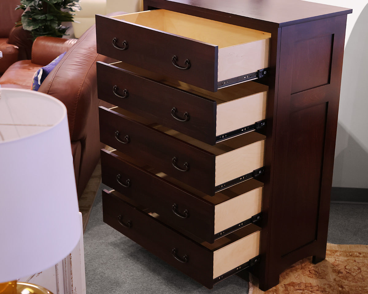 Daniels Amish Chest
