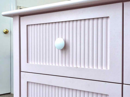 Maine Cottage 'Lizzie' Dresser in Pink W/ White Knobs