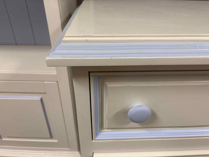 Newport Cottages 'Taylor' 6-Drawer Dresser